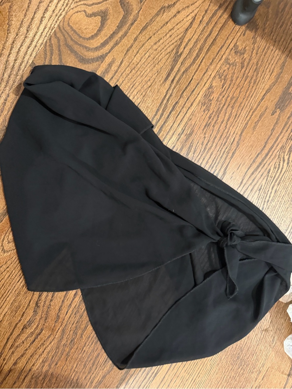 Black Sarong - Picture 2 of 2